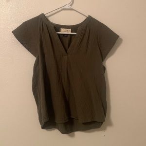 Universal Thread shirt, size: xs, forest green